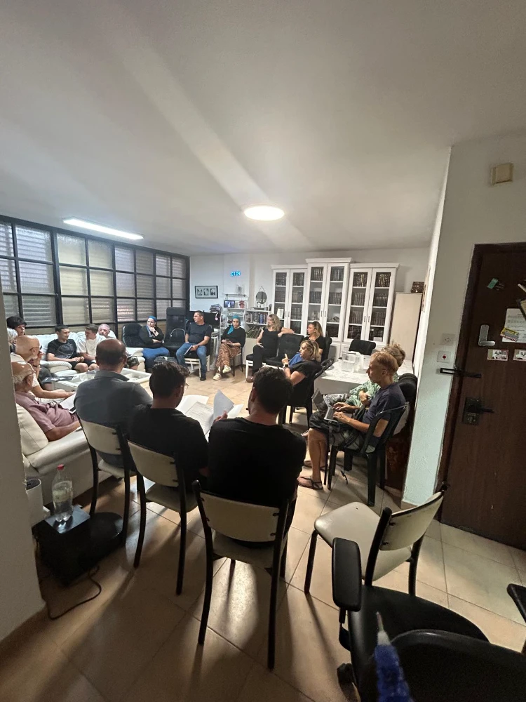 תמונות מכנסים