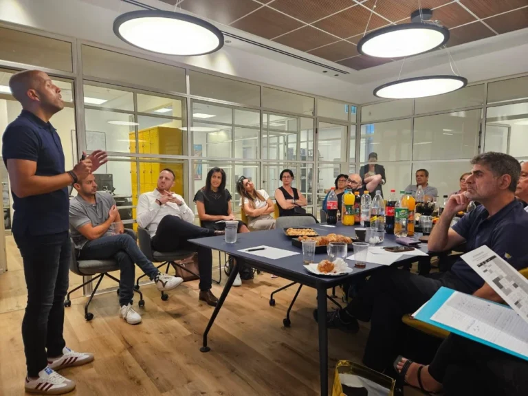 תמונות מכנסים